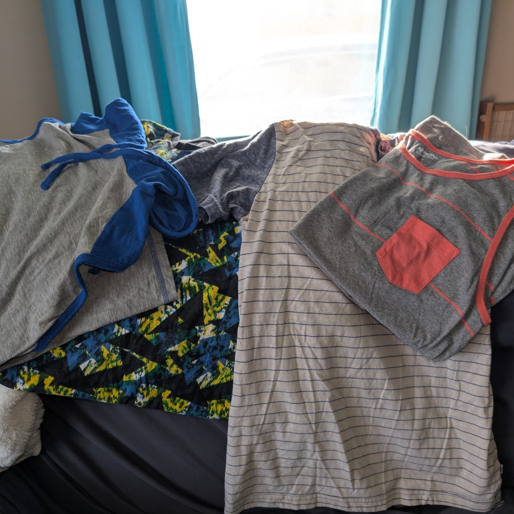 4 Men's Orange and Gray Tank Tops Casual Comfort Men's Four Shirts